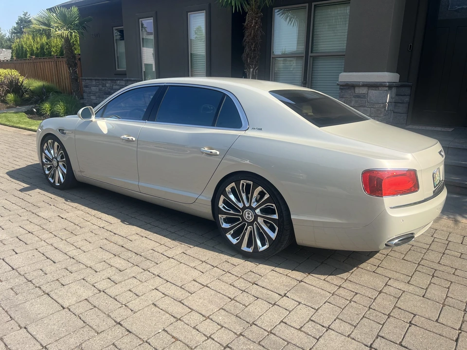 2014 Bentley Continental Flying Spur - Image 29 of 31