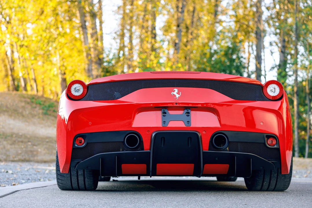 2014 Ferrari 458 Speciale - Image 24 of 31