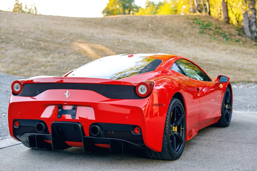 2014 Ferrari 458 Speciale - Image 27 of 31