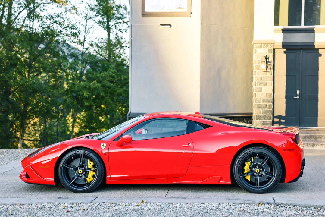 2014 Ferrari 458 Speciale - Image 12 of 31