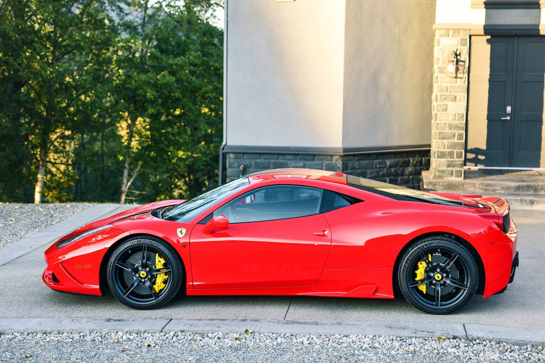 2014 Ferrari 458 Speciale - Image 11 of 31