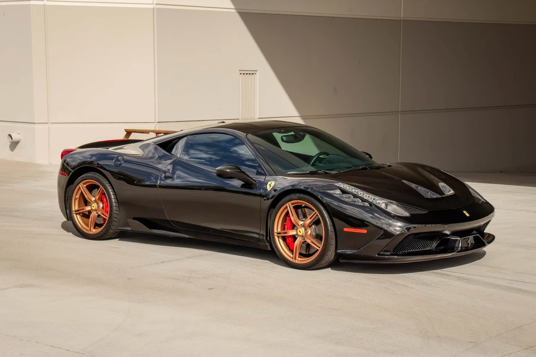 2014 Ferrari 458 Speciale - Image 8 of 31