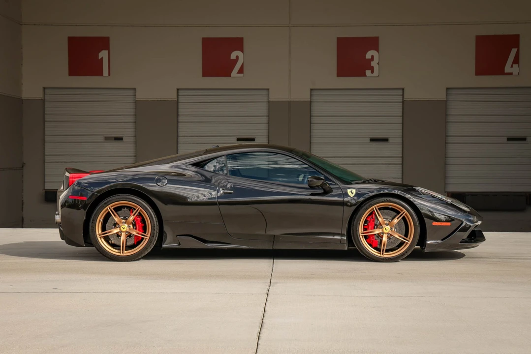 2014 Ferrari 458 Speciale - Image 11 of 31