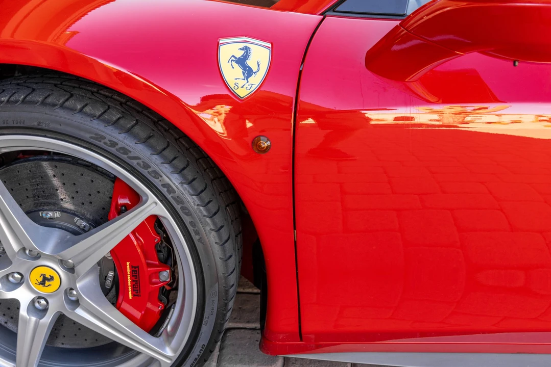 2014 Ferrari 458 Spider - Image 25 of 31