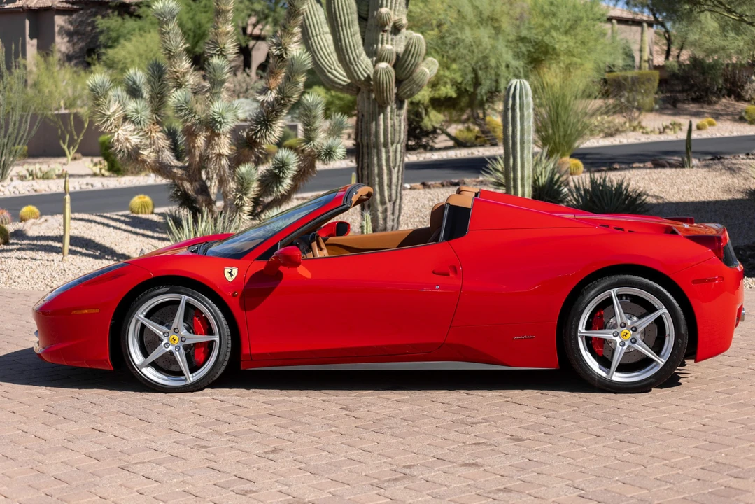 2014 Ferrari 458 Spider - Image 11 of 31