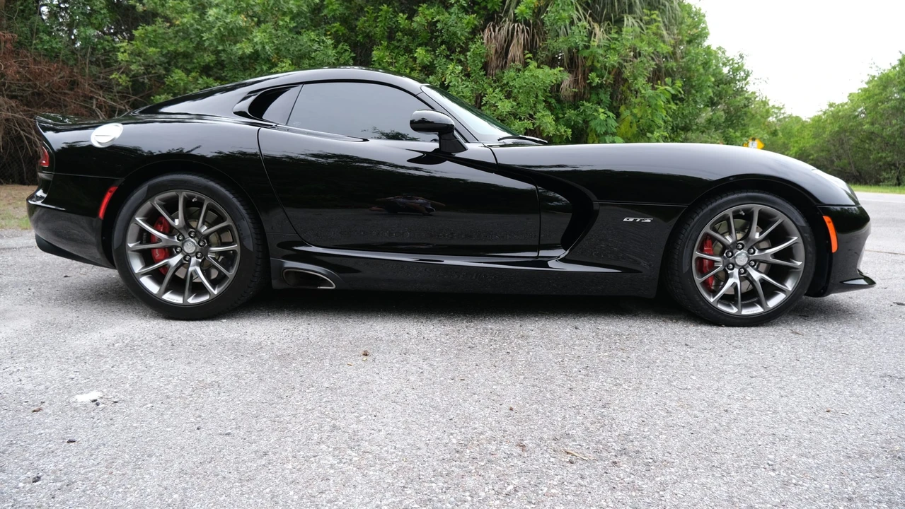 2014 Dodge Viper 5th Gen - Image 14 of 31