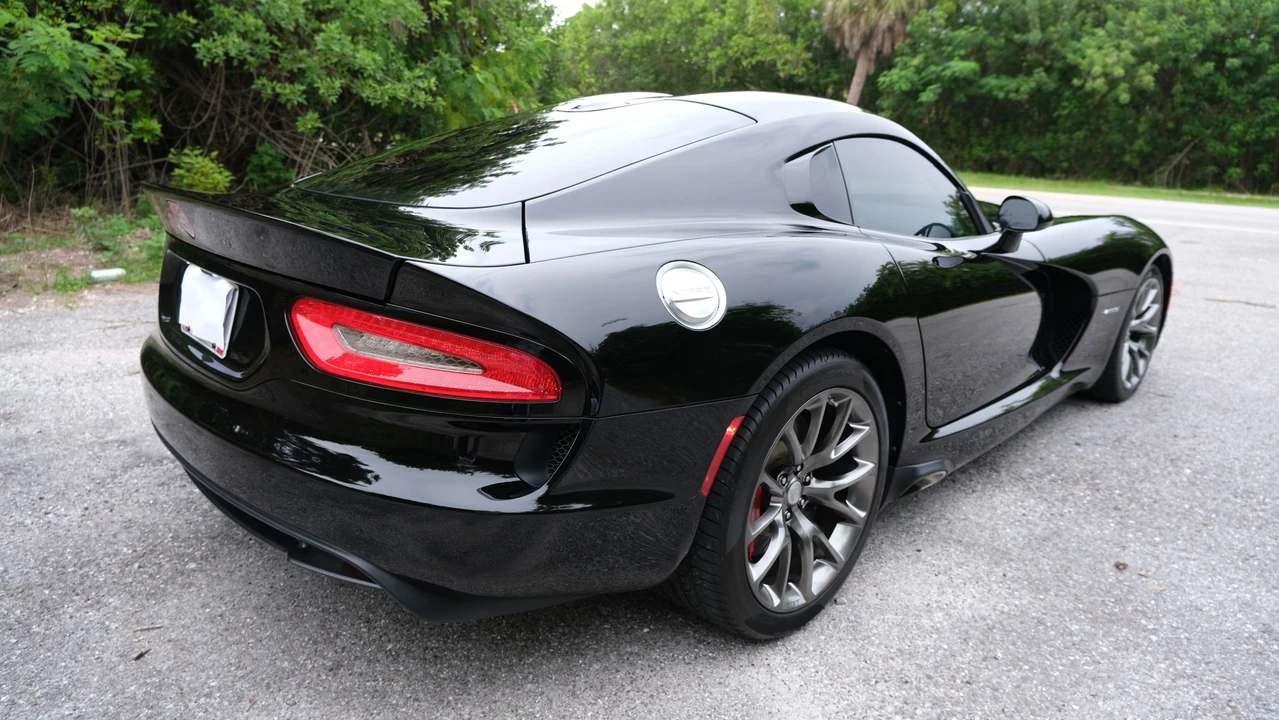 2014 Dodge Viper 5th Gen - Image 16 of 31