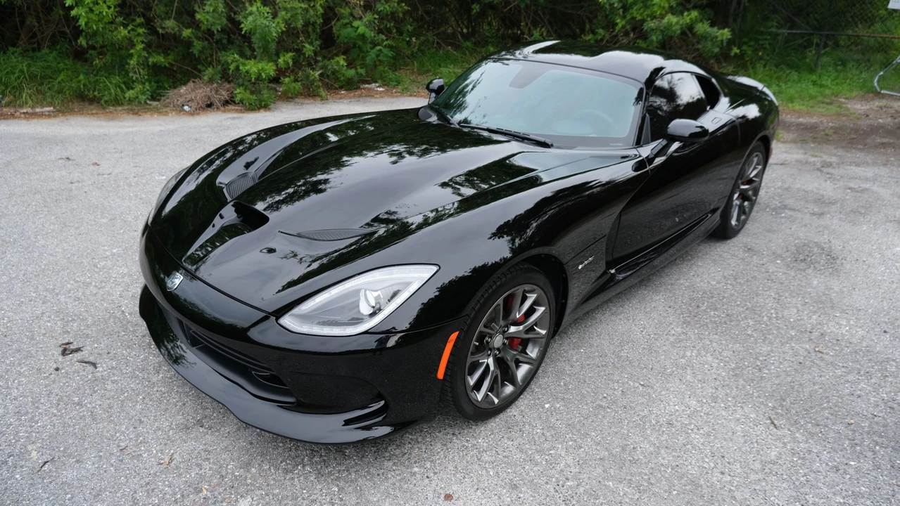 2014 Dodge Viper 5th Gen - Image 2 of 31