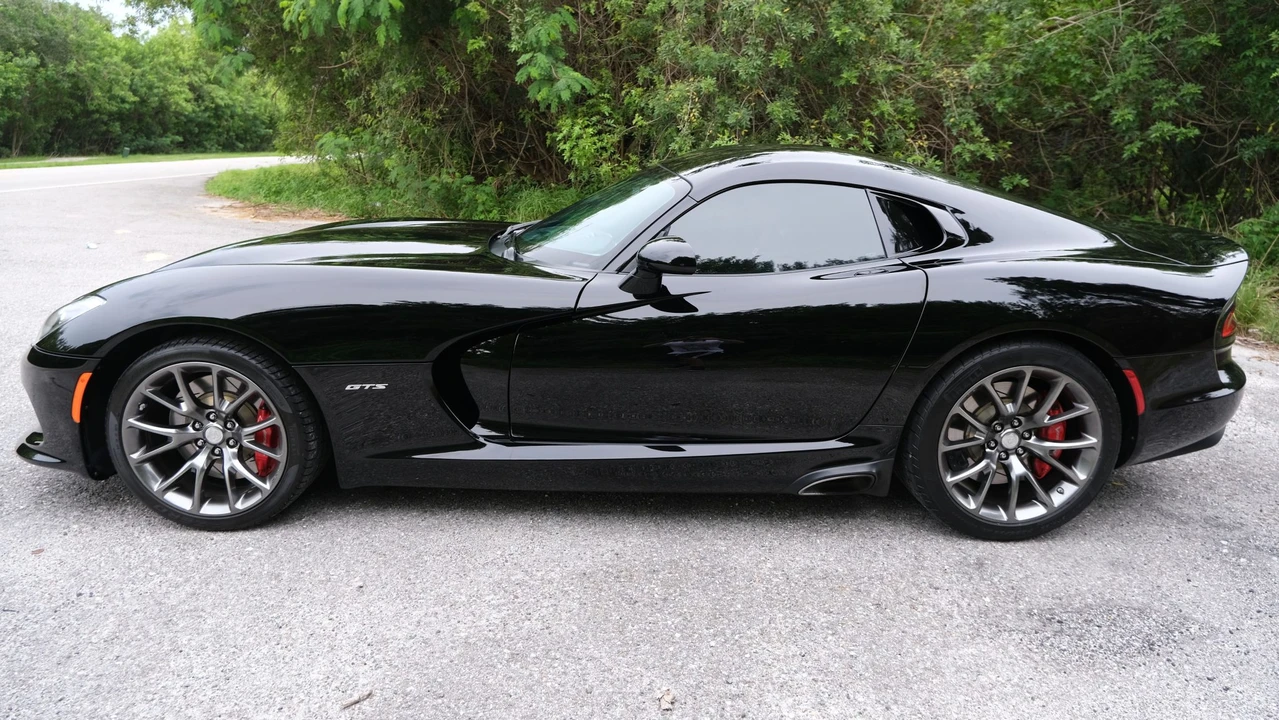 2014 Dodge Viper 5th Gen - Image 24 of 31