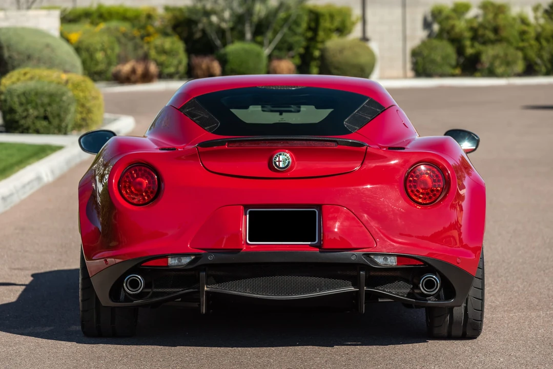 2015 Alfa Romeo 4C Coupe - Image 29 of 31