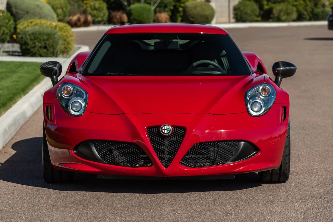 2015 Alfa Romeo 4C Coupe - Image 23 of 31
