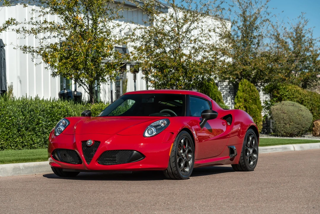 2015 Alfa Romeo 4C Coupe - Image 25 of 31