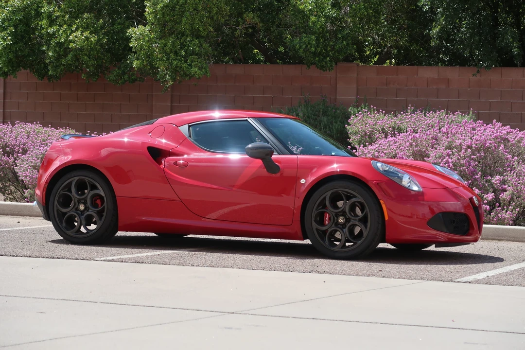 2015 Alfa Romeo 4C Coupe - Image 19 of 31