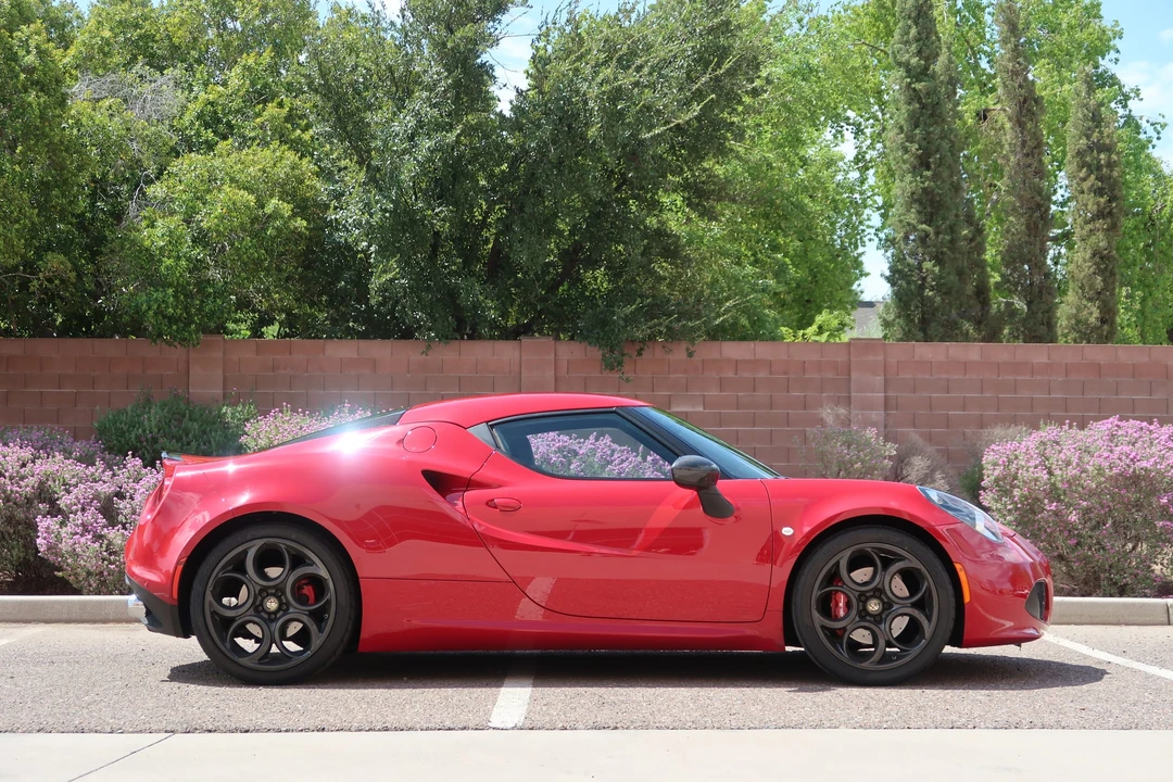2015 Alfa Romeo 4C Coupe - Image 17 of 31