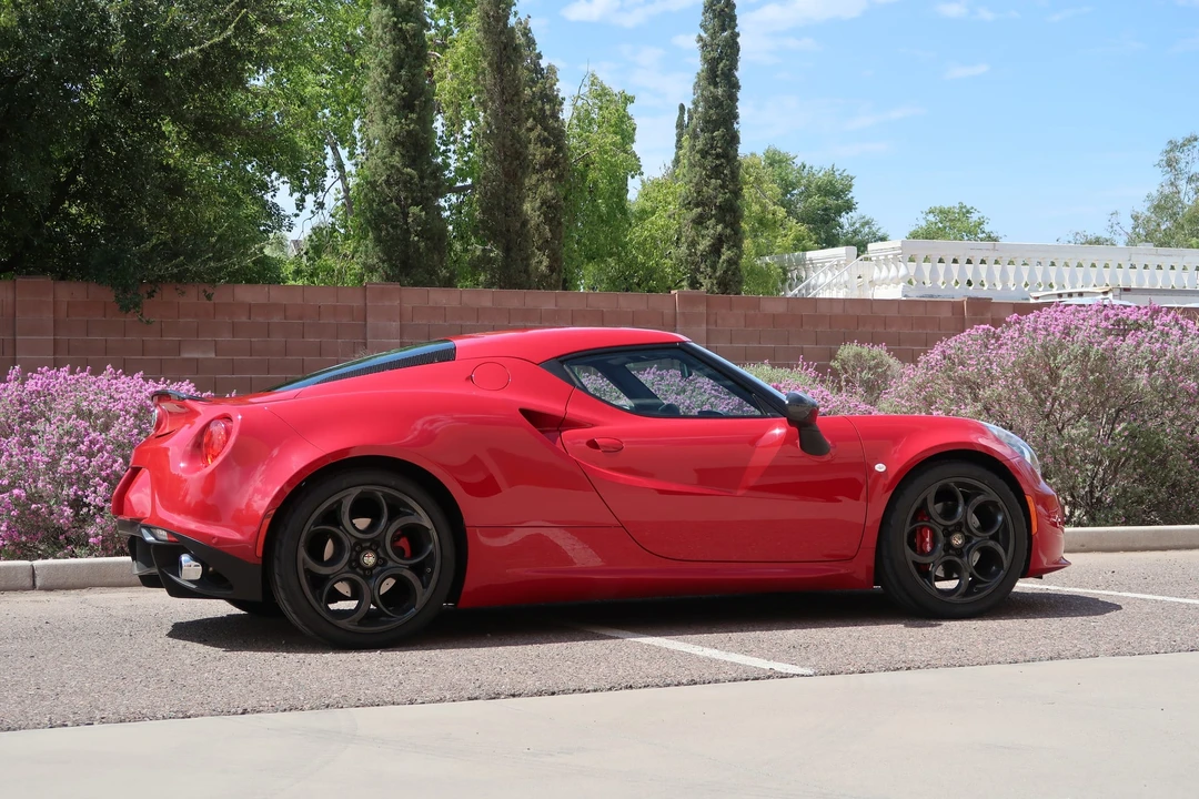 2015 Alfa Romeo 4C Coupe - Image 16 of 31