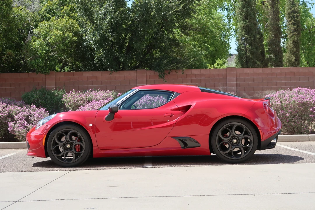2015 Alfa Romeo 4C Coupe - Image 10 of 31