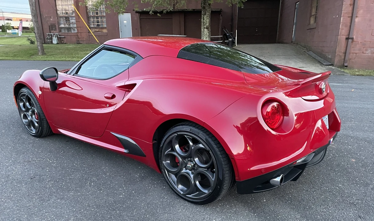 2015 Alfa Romeo 4C Coupe - Image 11 of 31