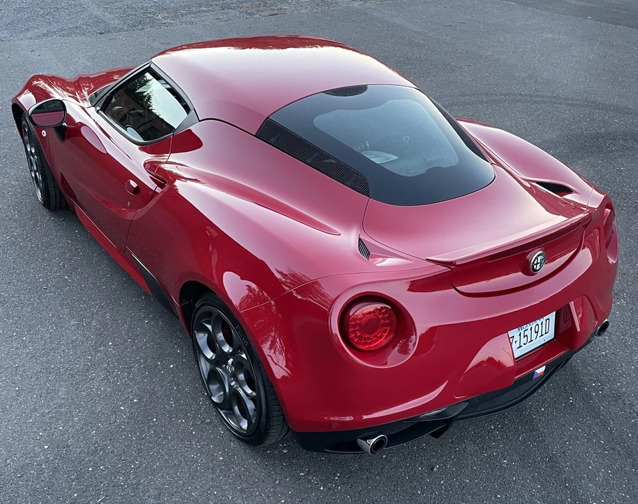 2015 Alfa Romeo 4C Coupe - Image 17 of 31