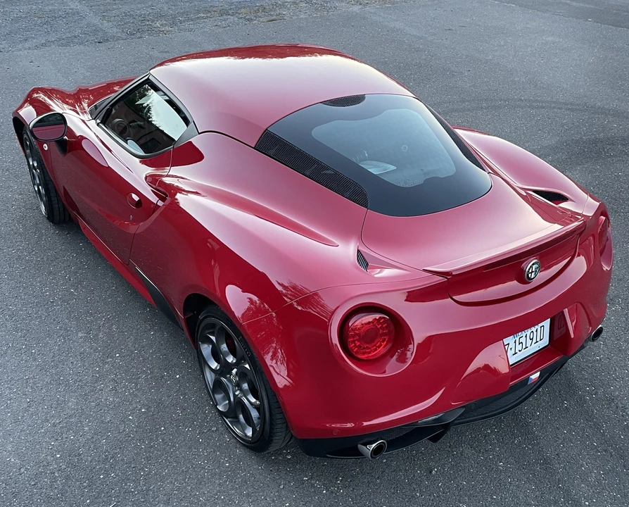 2015 Alfa Romeo 4C Coupe - Image 18 of 31