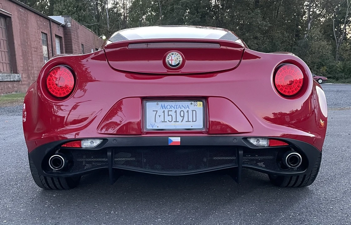 2015 Alfa Romeo 4C Coupe - Image 20 of 31