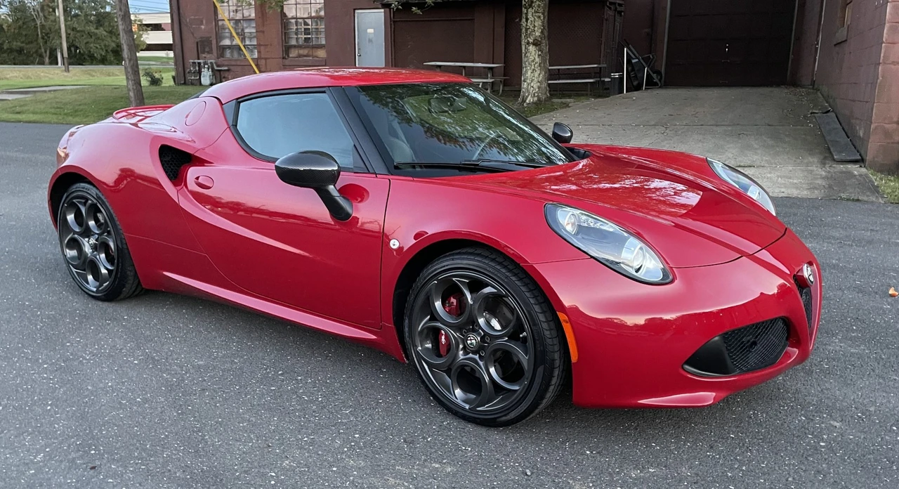 2015 Alfa Romeo 4C Coupe - Image 6 of 31
