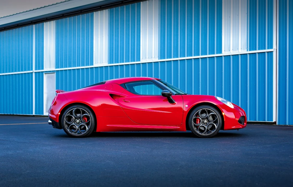 2015 Alfa Romeo 4C Coupe - Image 30 of 31
