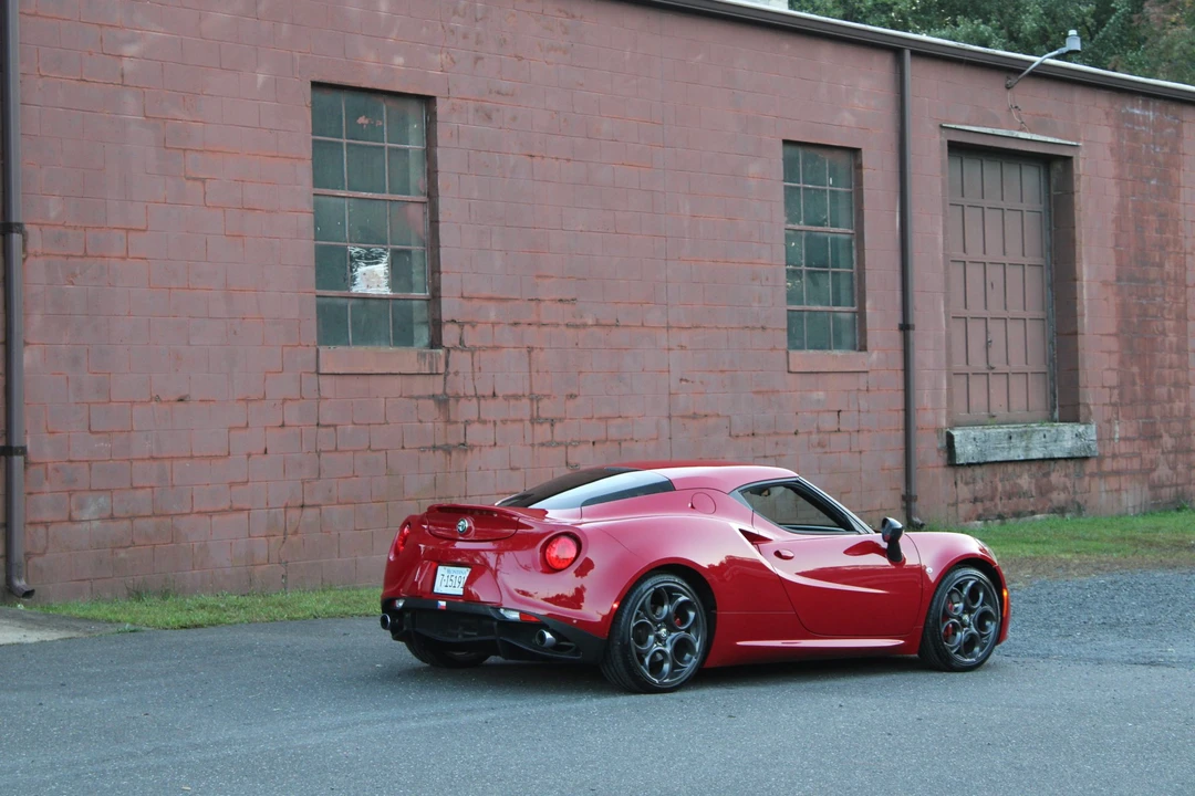 2015 Alfa Romeo 4C Coupe - Image 31 of 31