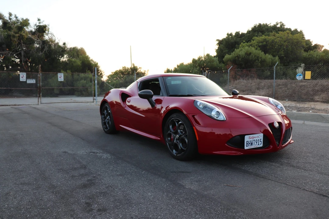 2015 Alfa Romeo 4C Coupe - Image 5 of 31