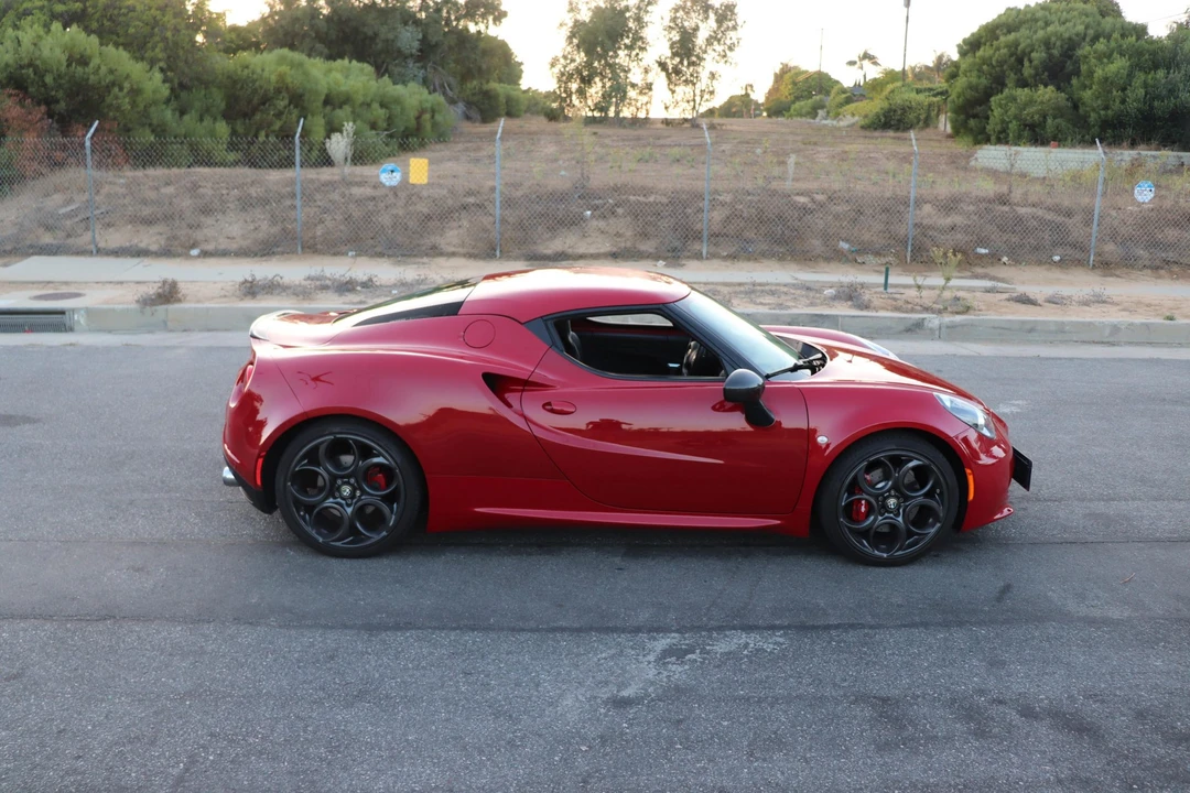 2015 Alfa Romeo 4C Coupe - Image 30 of 31