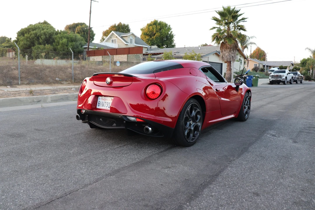 2015 Alfa Romeo 4C Coupe - Image 26 of 31