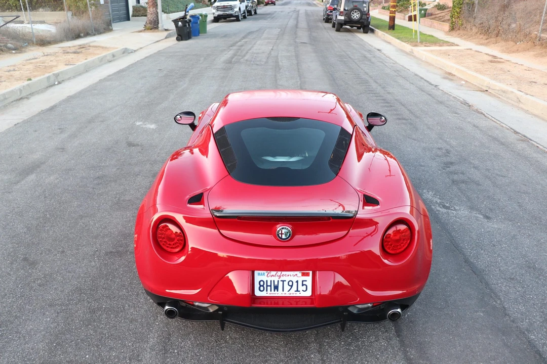 2015 Alfa Romeo 4C Coupe - Image 25 of 31