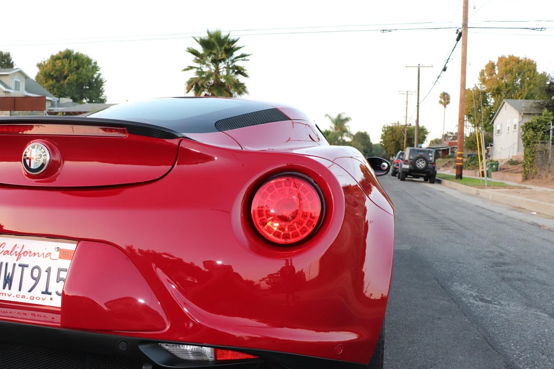 2015 Alfa Romeo 4C Coupe - Image 31 of 31