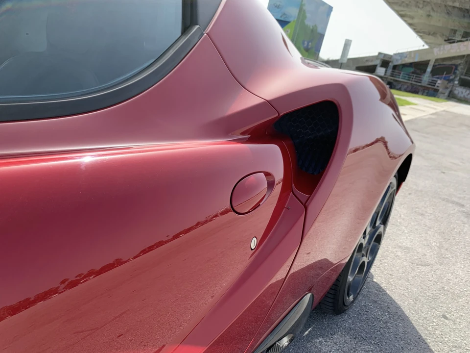2015 Alfa Romeo 4C Coupe - Image 19 of 31