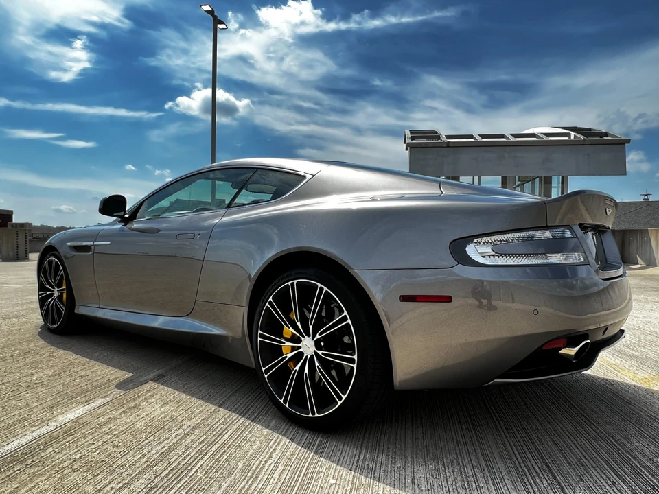2015 Aston Martin DB9 - Image 6 of 31