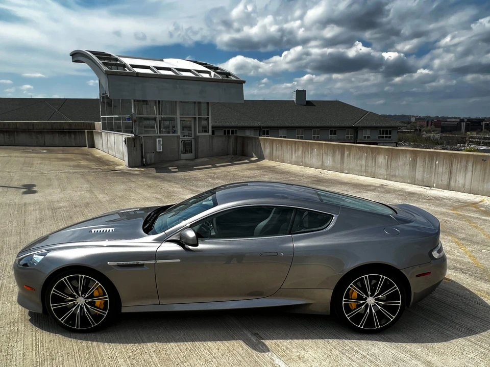 2015 Aston Martin DB9 - Image 4 of 31