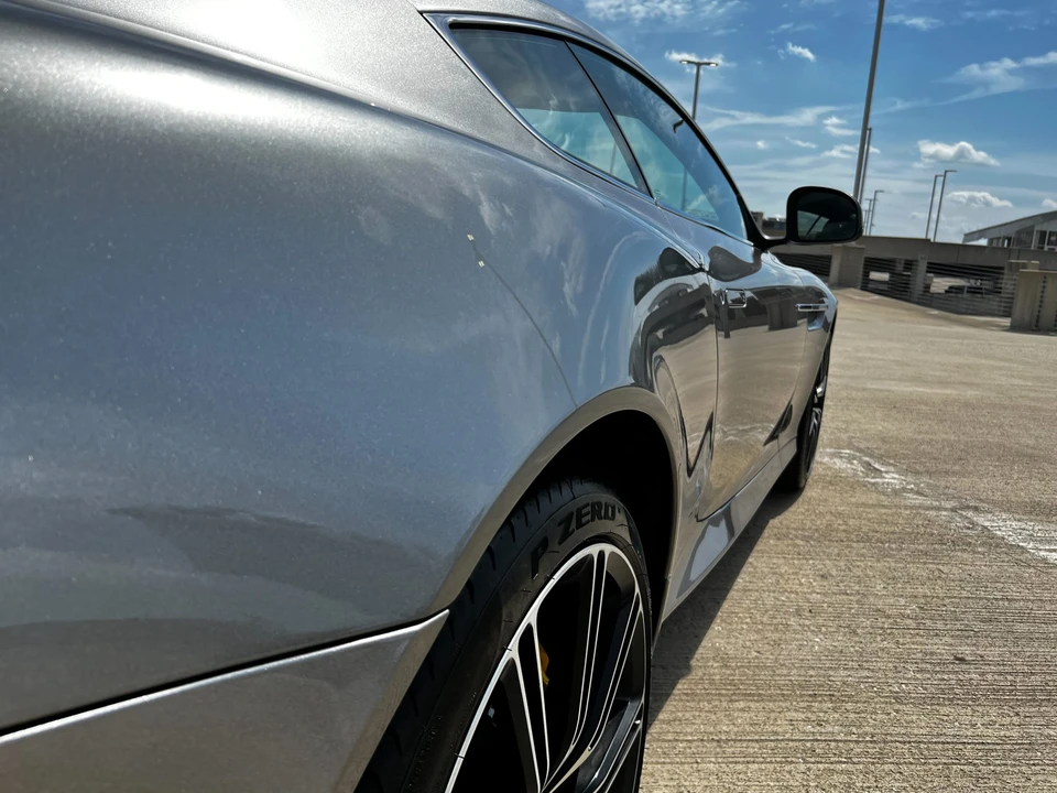 2015 Aston Martin DB9 - Image 28 of 31