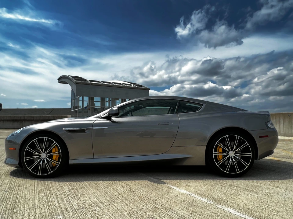 2015 Aston Martin DB9 - Image 5 of 31