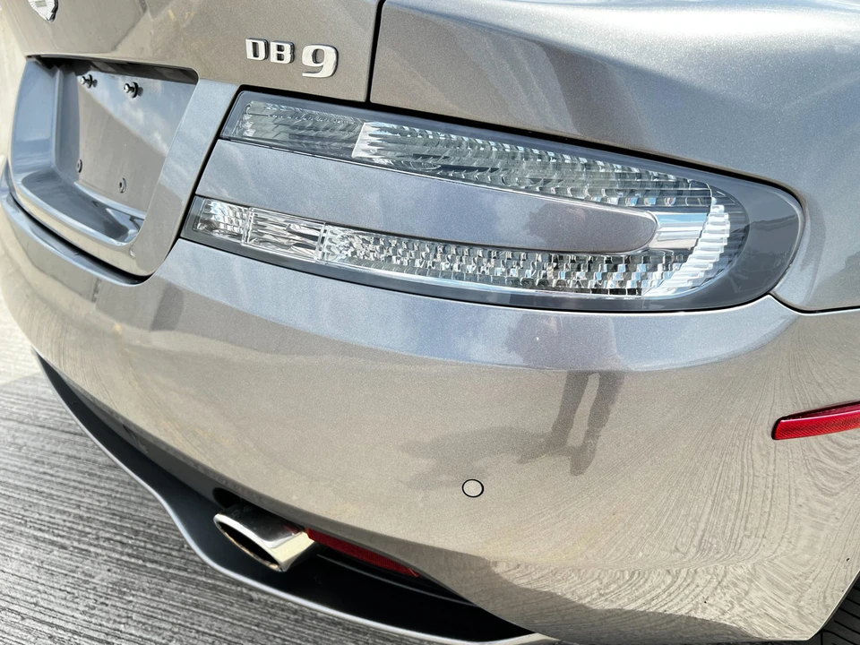 2015 Aston Martin DB9 - Image 27 of 31