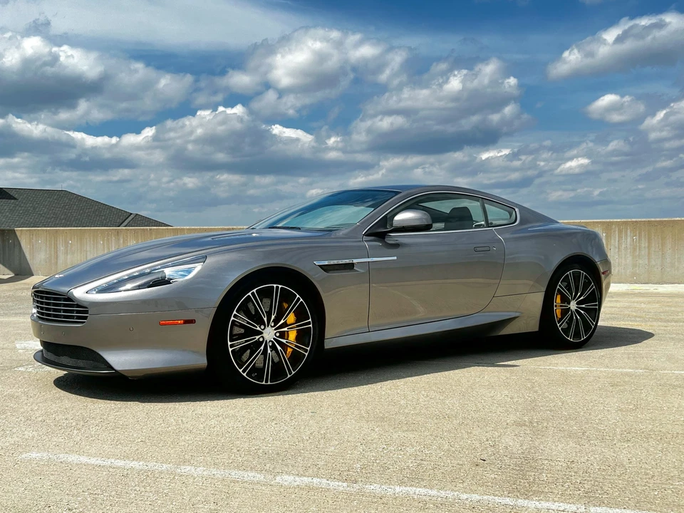 2015 Aston Martin DB9 - Image 3 of 31