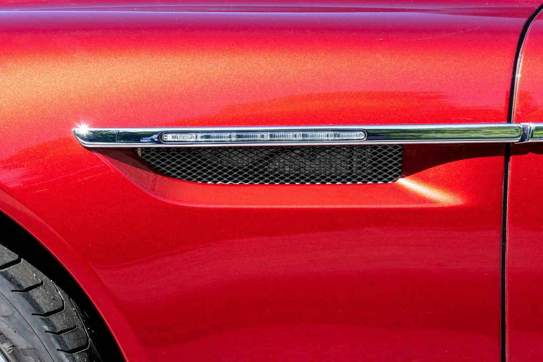 2015 Aston Martin DB9 - Image 26 of 31