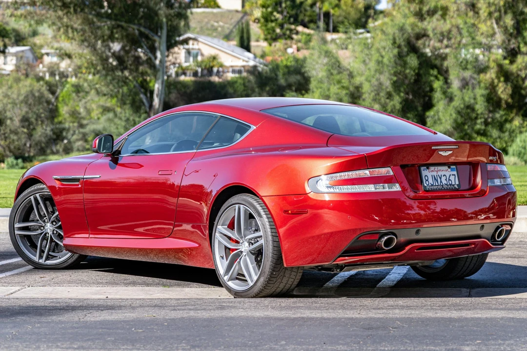 2015 Aston Martin DB9 - Image 7 of 31