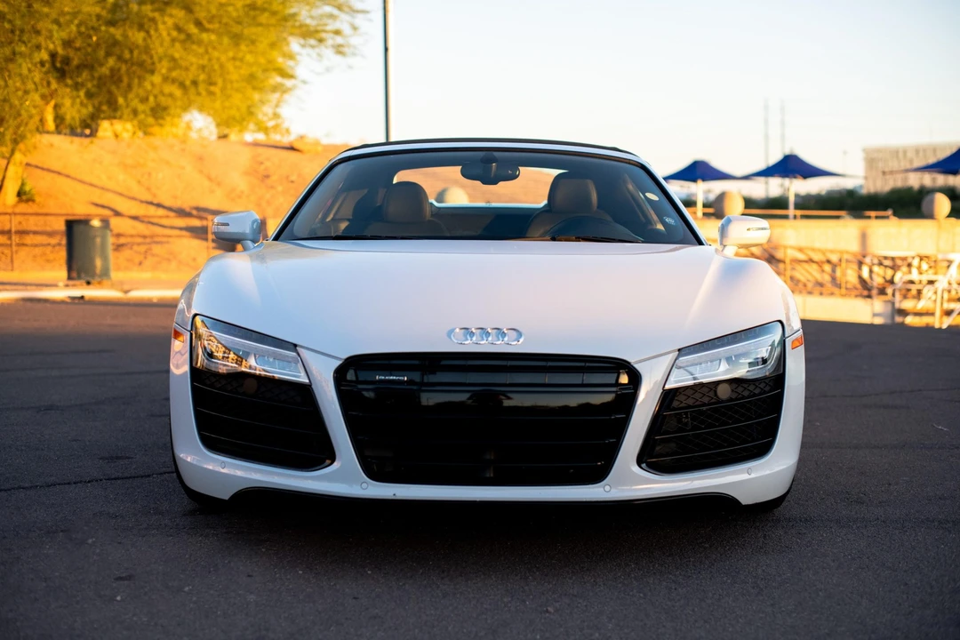 2015 Audi 42 R8 - Image 6 of 31