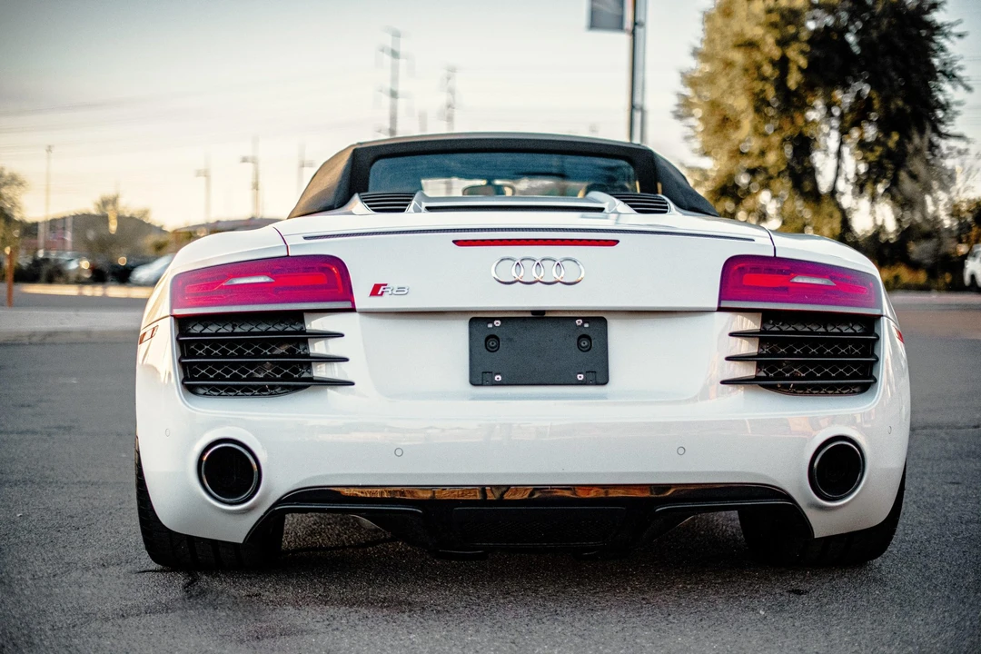 2015 Audi 42 R8 - Image 3 of 31