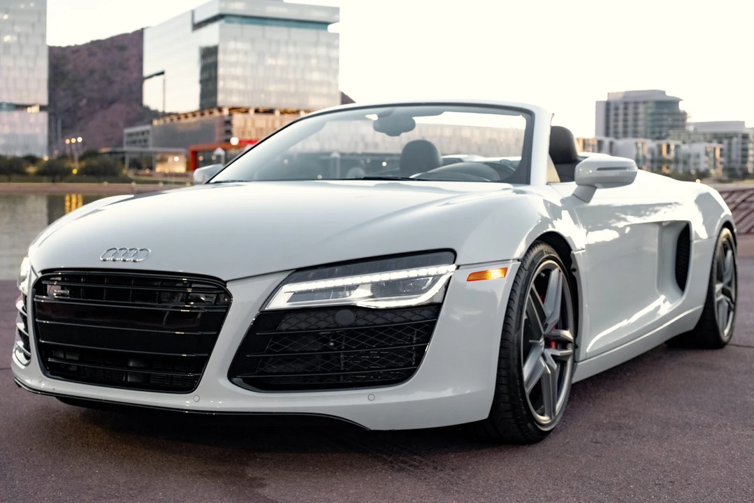 2015 Audi 42 R8 - Image 9 of 31