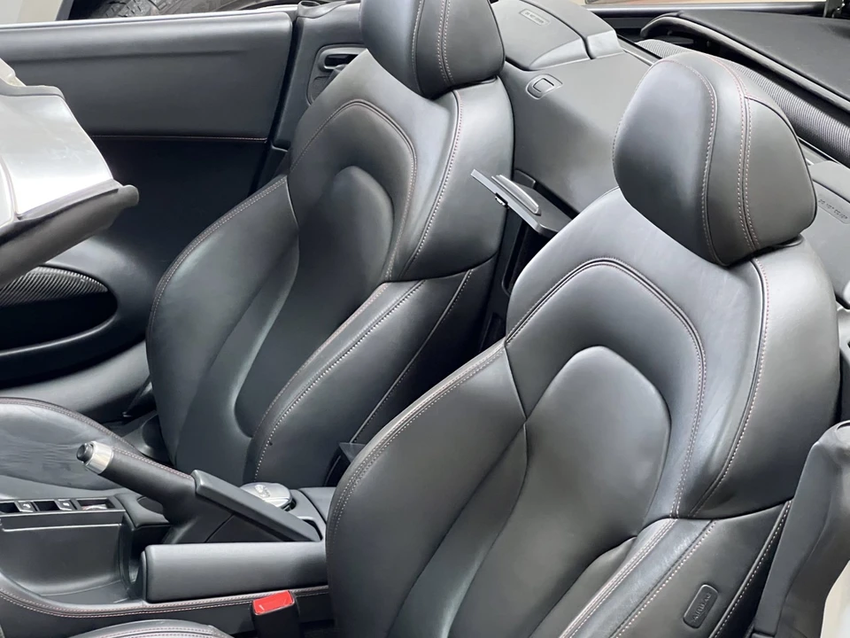 2015 Audi 42 R8 - Image 26 of 31