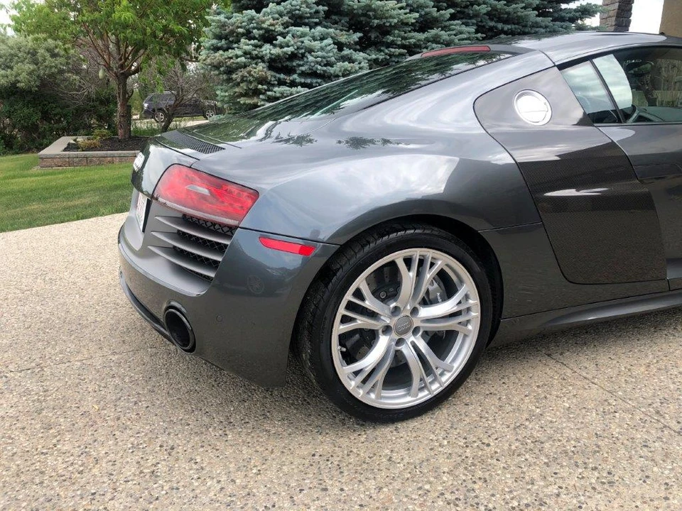 2015 Audi 42 R8 - Image 16 of 31