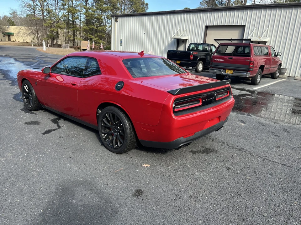2015 Dodge Challenger SRT Hellcat 3rd Gen - Image 15 of 31