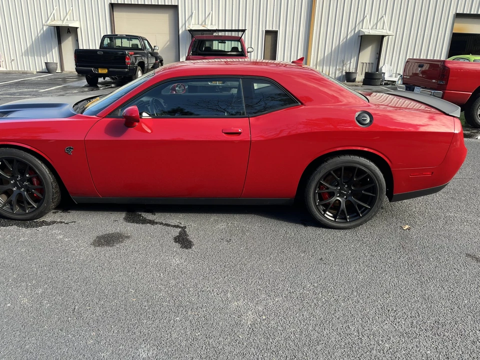 2015 Dodge Challenger SRT Hellcat 3rd Gen - Image 20 of 31