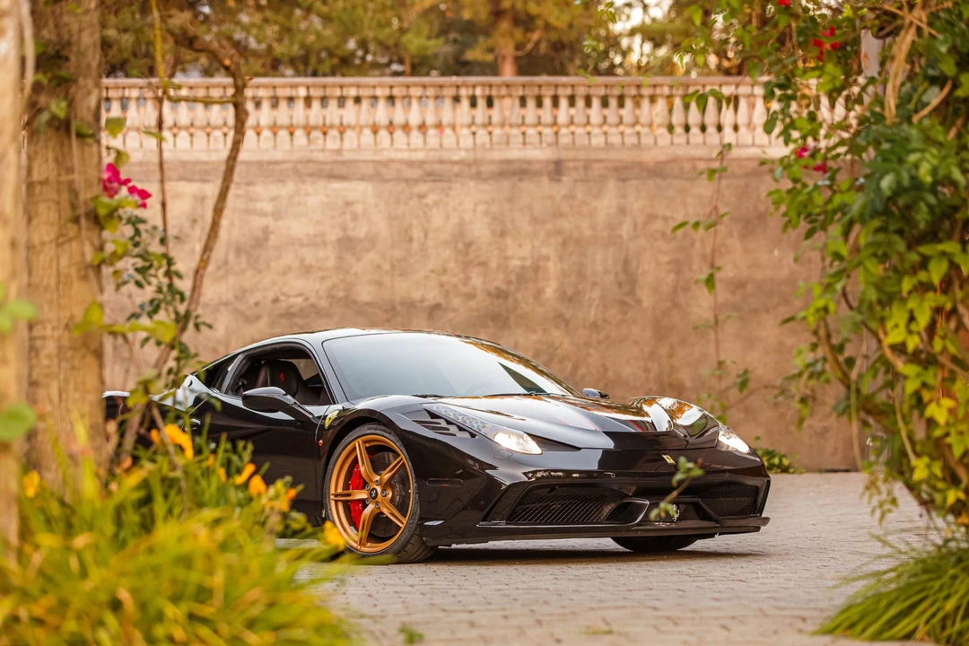 2015 Ferrari 458 Speciale - Image 12 of 31