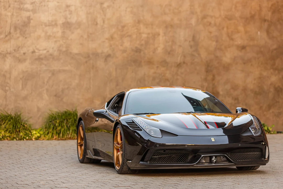 2015 Ferrari 458 Speciale - Image 19 of 31